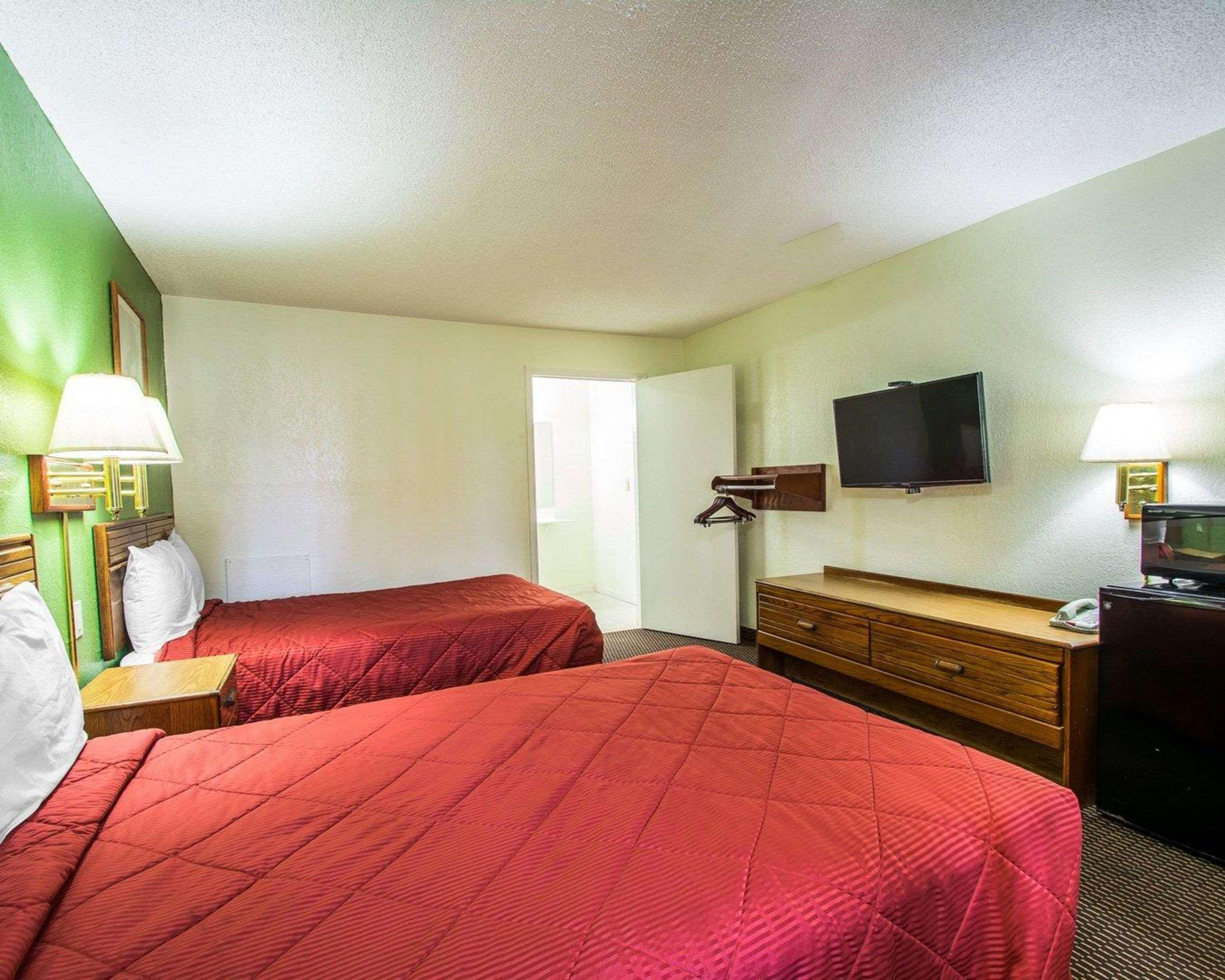 Rodeway Inn Fort Pierce I-95 Exterior foto